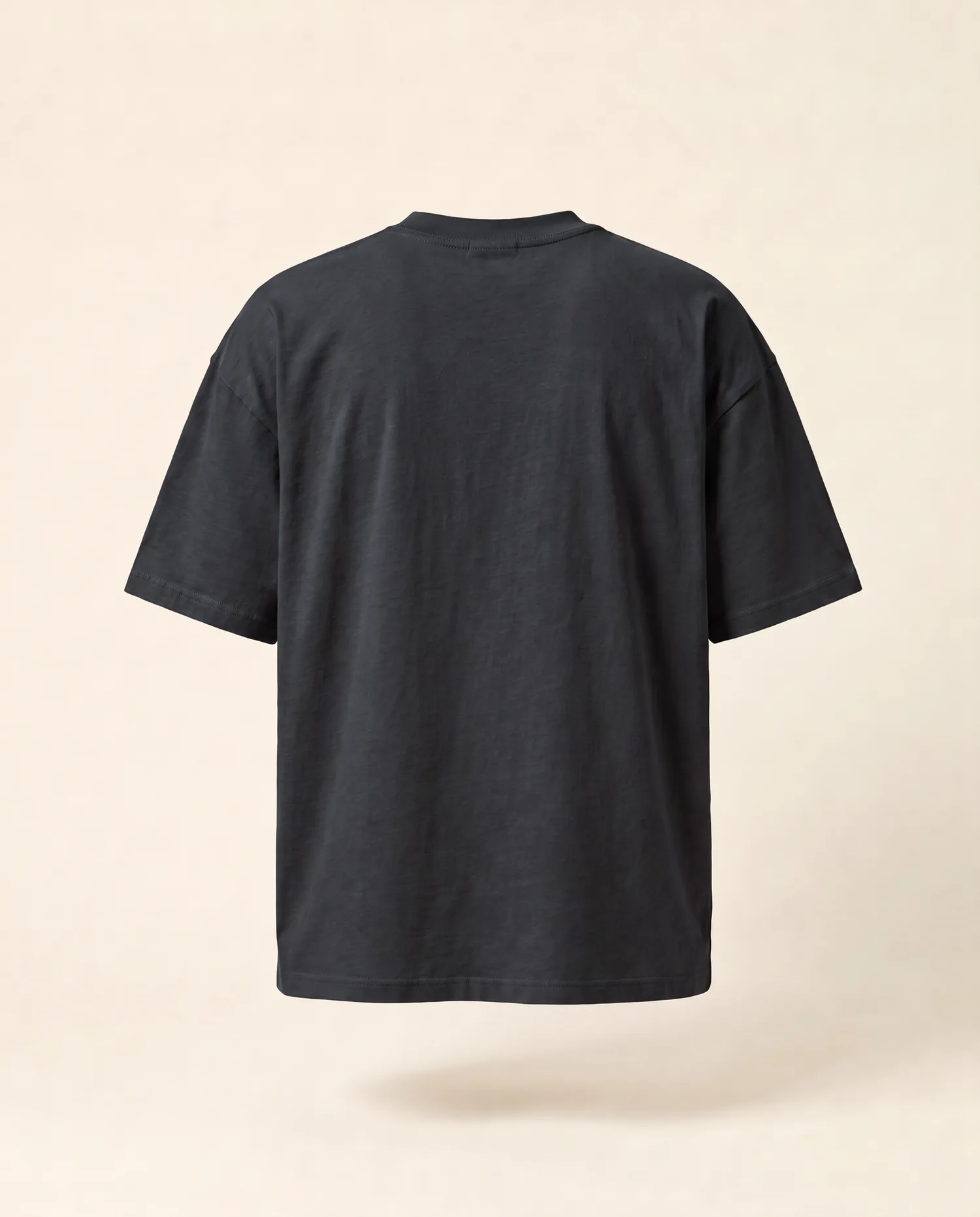 TAHURI TEE in Charcoal, back